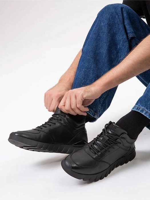 Мужские ботинки BRUNO RENZONI  черные, артикул M22-232R