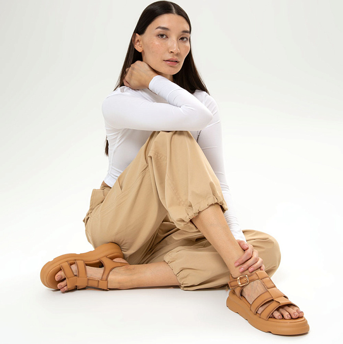 Женские сандалии eObuv бежевые, артикул 42E-2368-1C