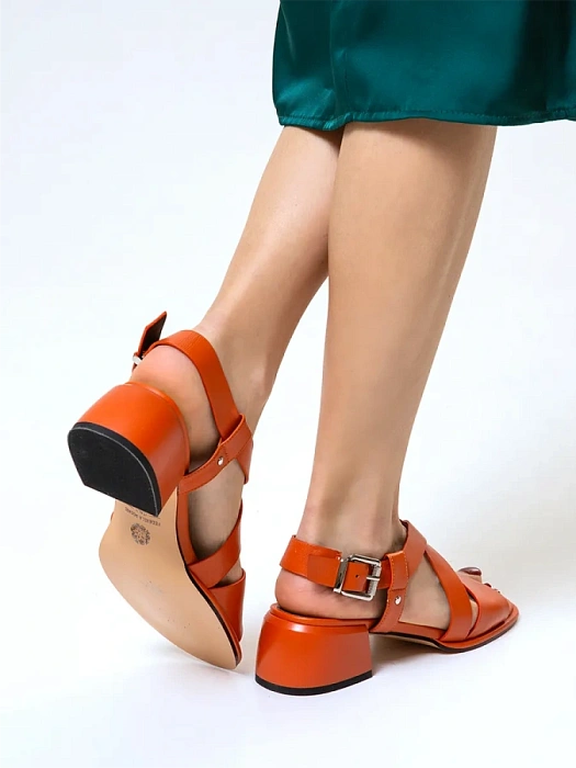 Женские босоножки  FEDERICA RODARI рыжие, артикул 17E-K560-A106-493A