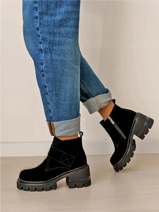 Женские ботинки SOFIA-ALEXANDRA черные, артикул 17E-ZH431-L419A