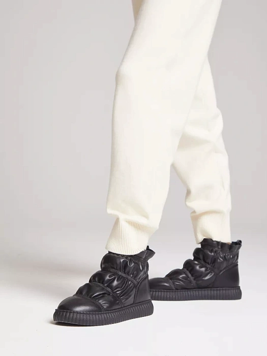 Женские ботинки basic Donna Daniella  черные, артикул NU404-011