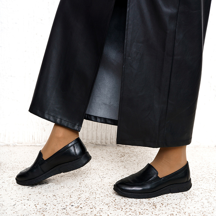 Женские туфли basic CAPRICE черные, артикул 9-24702-41-040