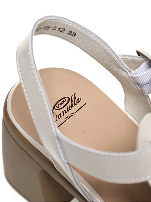 Женские босоножки  Donna Daniella  белые, артикул 41-BME26-15-512-1