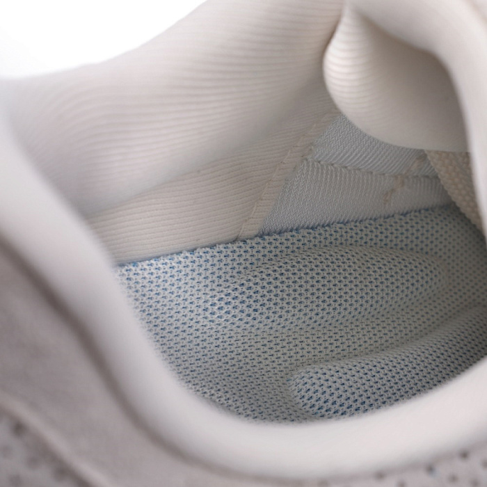 Женские кроссовки STROBBS бежевые, артикул F7205-16