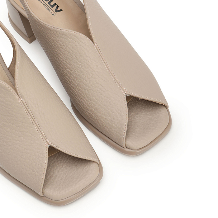 Женские босоножки  eObuv бежевые, артикул 702558-5