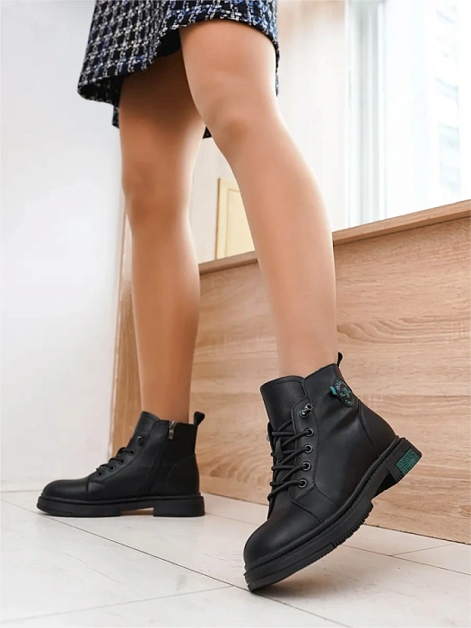 Женские ботинки basic Donna Daniella  черные, артикул 32W21-47-101B