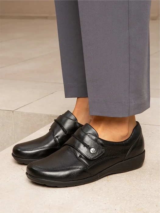 Женские туфли CAPRICE черные, артикул 9-24753-45-022