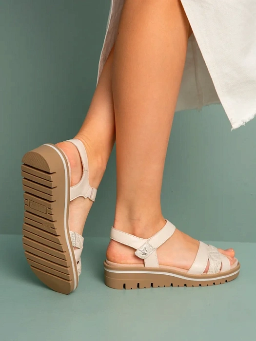 Женские босоножки  CAPRICE бежевые, артикул 9-28713-44-199