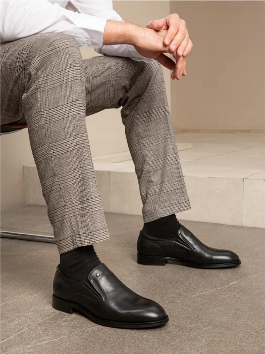 Мужские туфли BRUNO RENZONI  черные, артикул 24252-5-C515