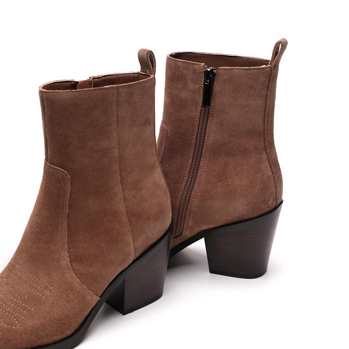 Женские казаки SOFIA-ALEXANDRA бежевые, артикул 38E-HF873-B