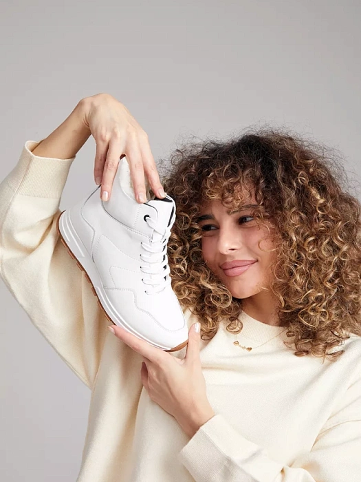 Женские ботинки basic Donna Daniella  белые, артикул NU412-032