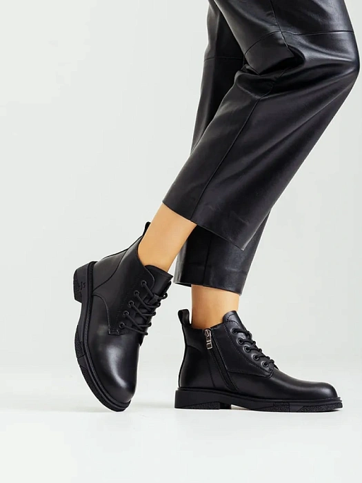 Женские ботинки SOFIA-ALEXANDRA черные, артикул 44E-3554-916Z