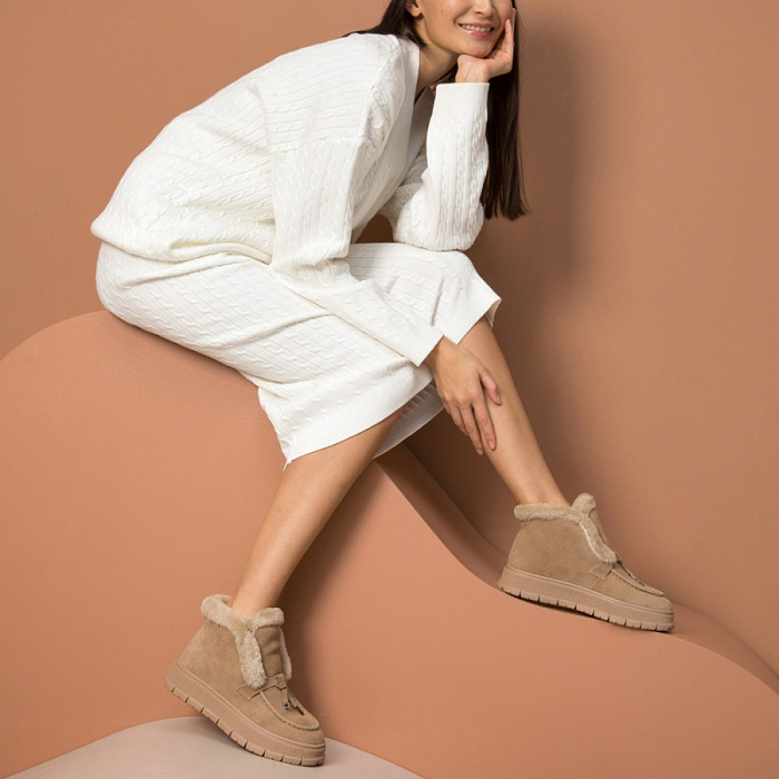 Женские ботинки basic Donna Daniella  бежевые, артикул RW128-012