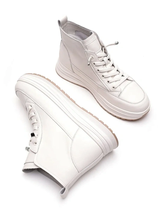 Женские ботинки basic Donna Daniella  белые, артикул 42-DBE35-3-311