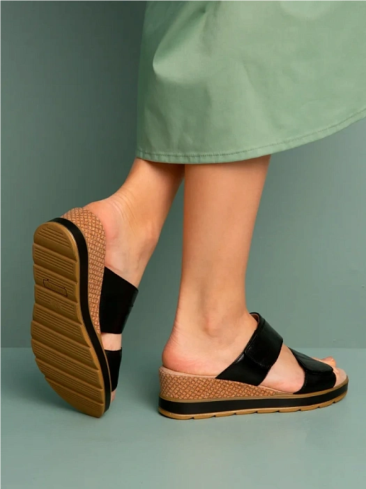 Женские сабо CAPRICE черные, артикул 9-27250-42-040