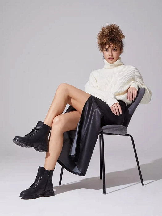 Женские ботинки basic Donna Daniella  черные, артикул NK066-020