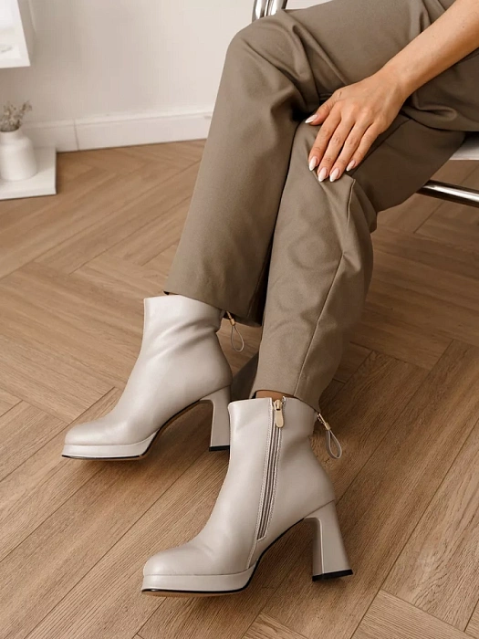 Женские ботильоны Donna Daniella  серые, артикул NU522-012