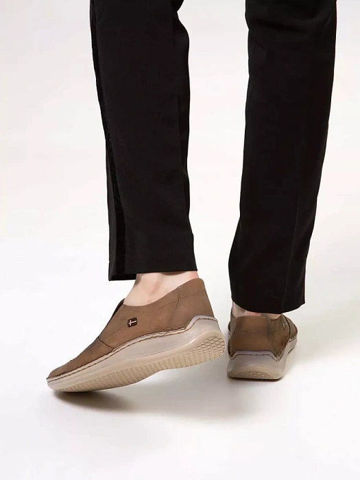 Мужские туфли basic BRUNO RENZONI  бежевые, артикул 013.009