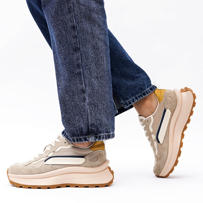 Женские кроссовки STROBBS бежевые, артикул F7388-9