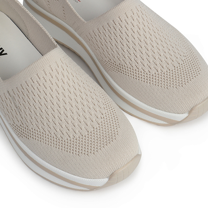 Женские туфли eObuv бежевые, артикул 903619-0