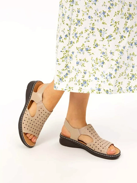 Женские босоножки  eObuv бежевые, артикул 52E-LQFR071-1.EO