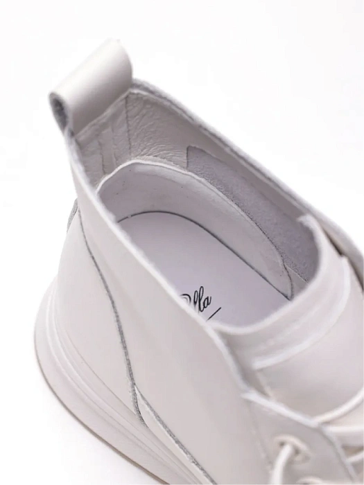 Женские ботинки basic Donna Daniella  белые, артикул 42-DBE35-3-311