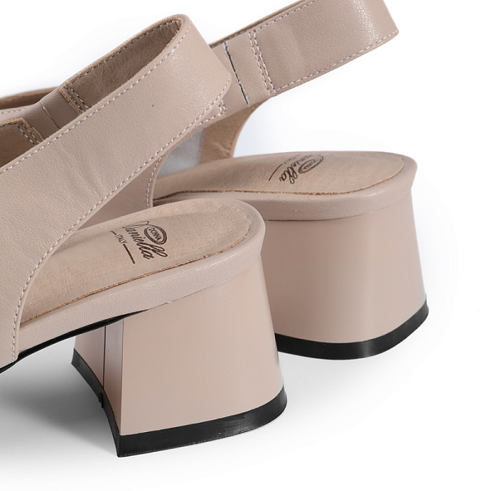 Женские босоножки  Donna Daniella  бежевые, артикул 51-BMA4-17-108