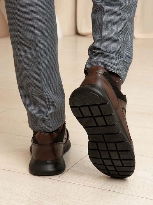 Мужские кроссовки BRUNO RENZONI  коричневые, артикул DSHD-DM003