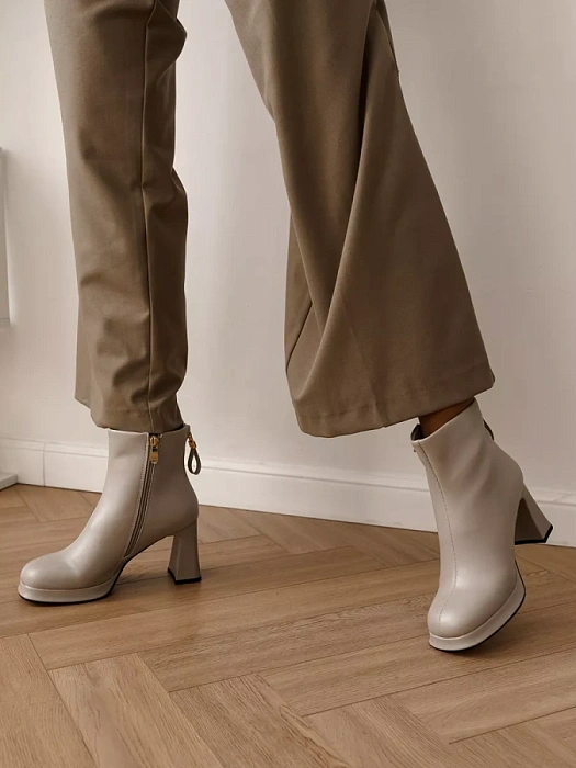 Женские ботильоны Donna Daniella  серые, артикул NU522-012