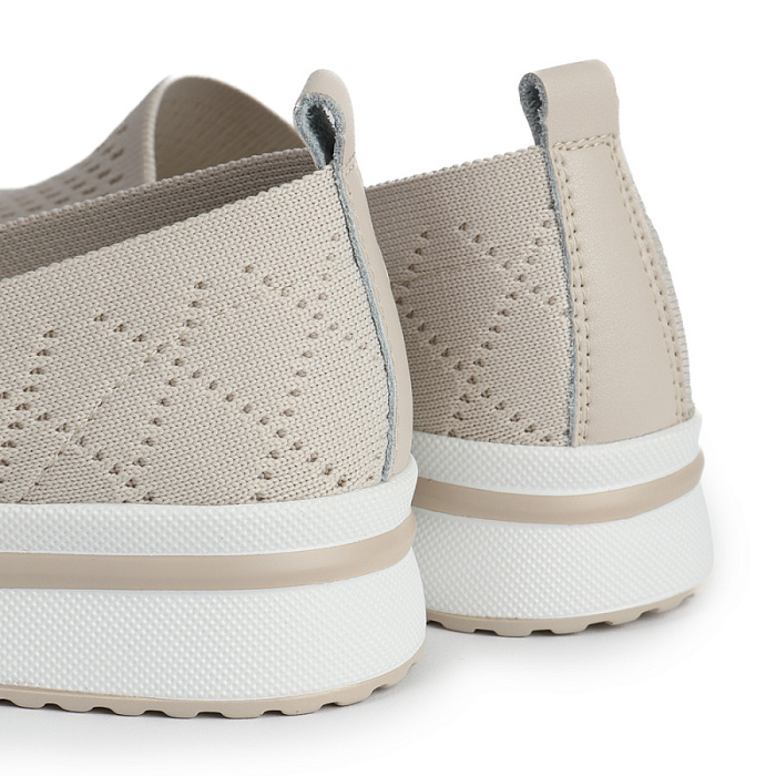 Женские туфли eObuv бежевые, артикул 903619-0