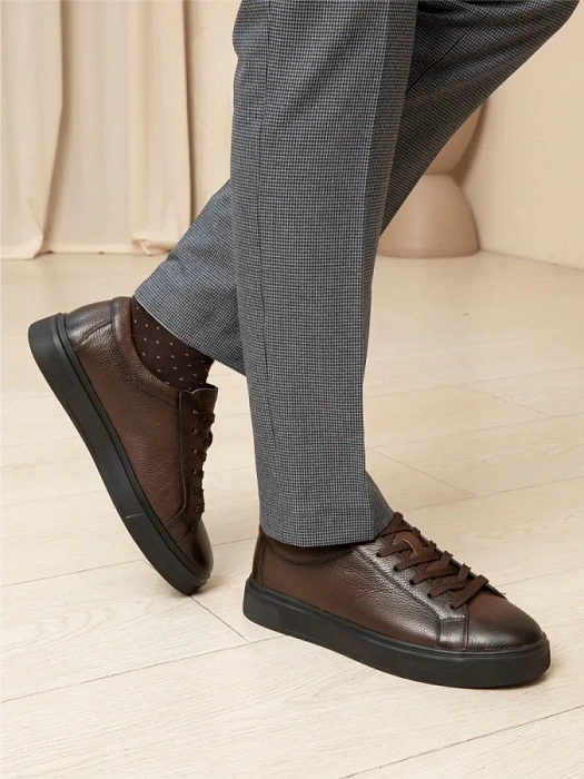 Мужские кеды BRUNO RENZONI  коричневые, артикул 523020-116