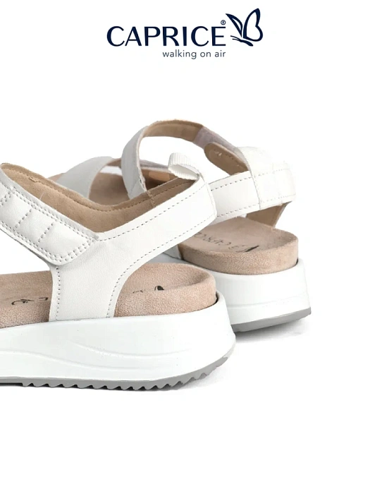 Женские босоножки  CAPRICE белые, артикул 9-9-28702-42-102