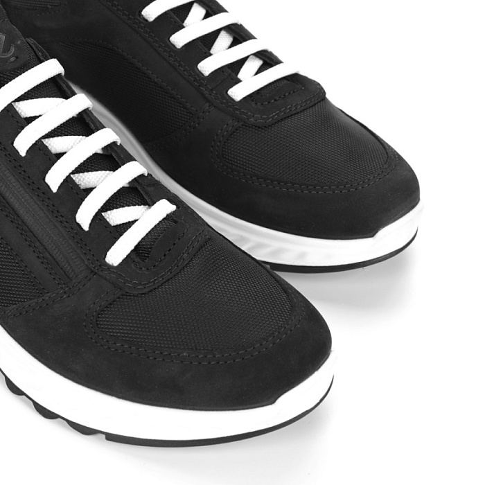 Женские кроссовки ECCO черные, артикул 835403/51052