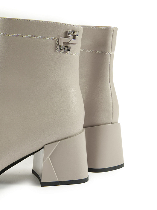 Женские ботильоны eObuv бежевые, артикул 42-DMA9-21-108