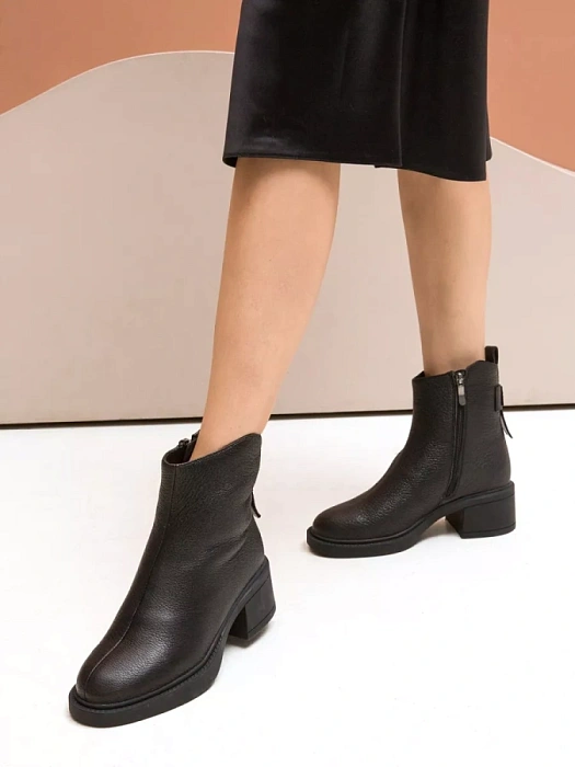 Женские ботильоны Donna Daniella  черные, артикул A516-010