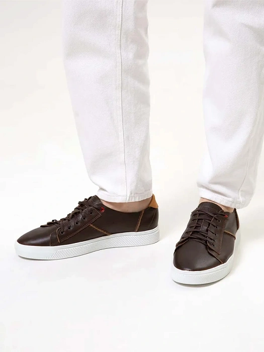 Мужские кеды BRUNO RENZONI  коричневые, артикул 14916666