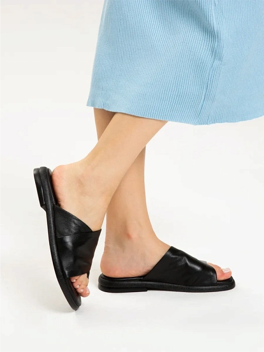 Женские шлепанцы eObuv черные, артикул D24YT-2290