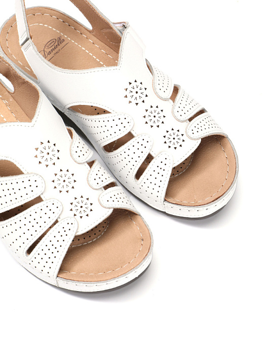 Женские босоножки  Donna Daniella  белые, артикул 31W31-6-021