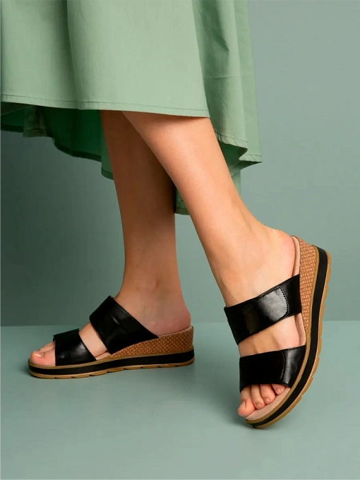 Женские сабо CAPRICE черные, артикул 9-27250-42-040