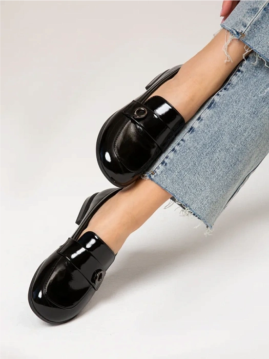 Женские лоферы SOFIA-ALEXANDRA черные, артикул 51-TMU11-7-501