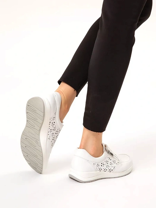 Женские кеды CAPRICE белые, артикул 9-23553-42-102