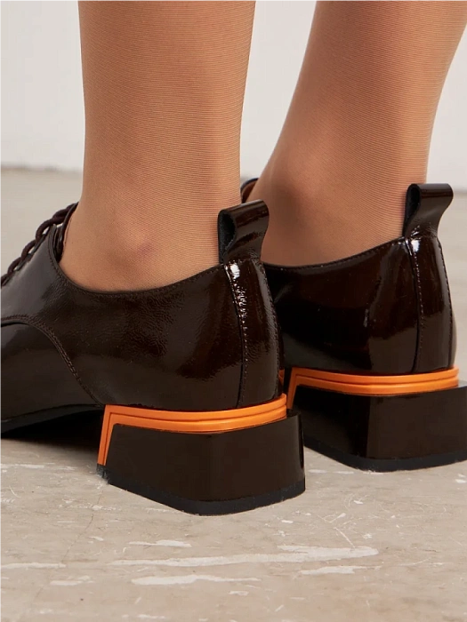 Женские туфли FEDERICA RODARI коричневые, артикул FD4E-1051-301