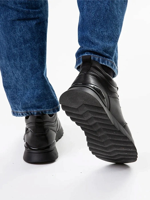 Мужские ботинки BRUNO RENZONI  черные, артикул M22-232R