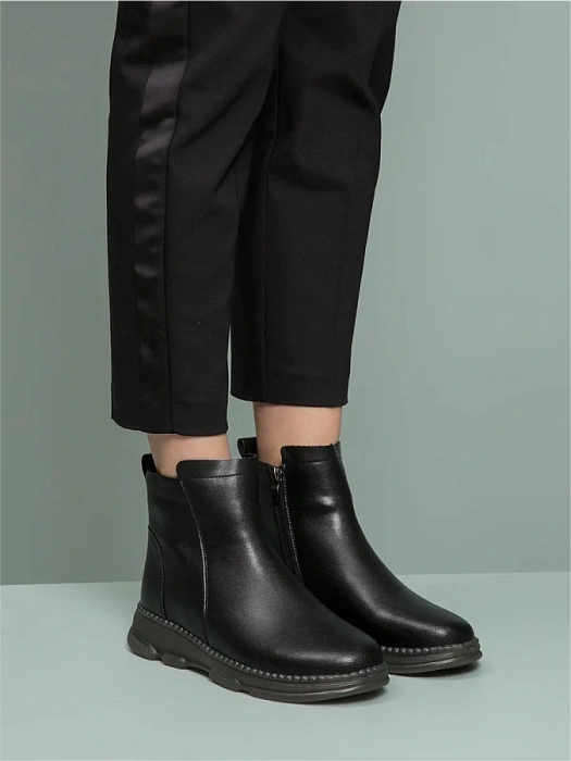 Женские ботинки basic Donna Daniella  черные, артикул GC116-050