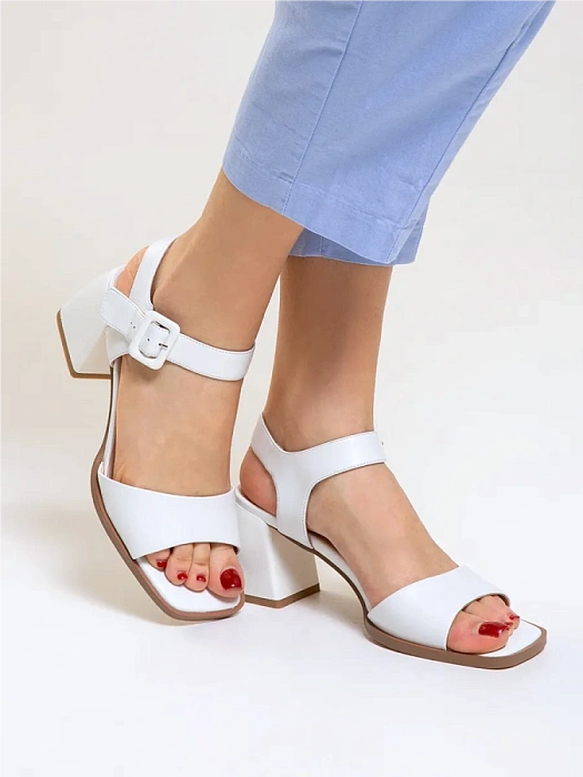 Женские босоножки  FEDERICA RODARI белые, артикул 38E-HF493-6588L2