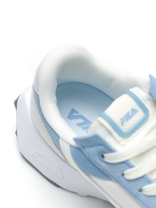 Женские кроссовки FILA голубые, артикул 5RM02600-148
