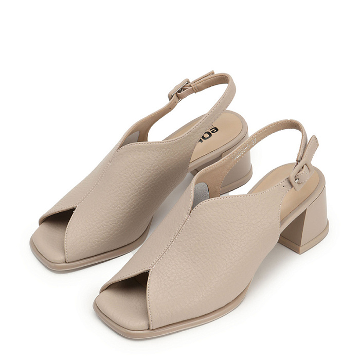 Женские босоножки  eObuv бежевые, артикул 702558-5