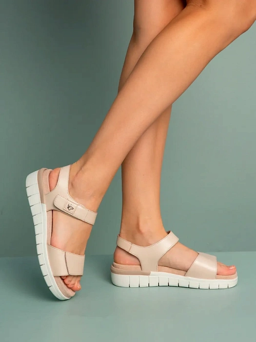 Женские сандалии CAPRICE бежевые, артикул 9-28701-42-140