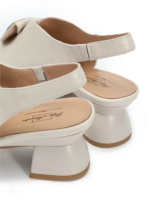 Женские босоножки  SOFIA-ALEXANDRA бежевые, артикул SA20542-WL