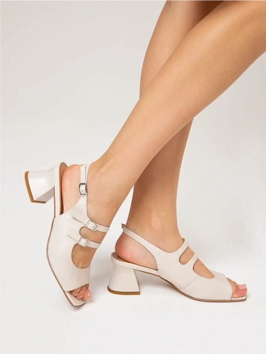 Женские босоножки  SOFIA-ALEXANDRA бежевые, артикул SA20560-WL
